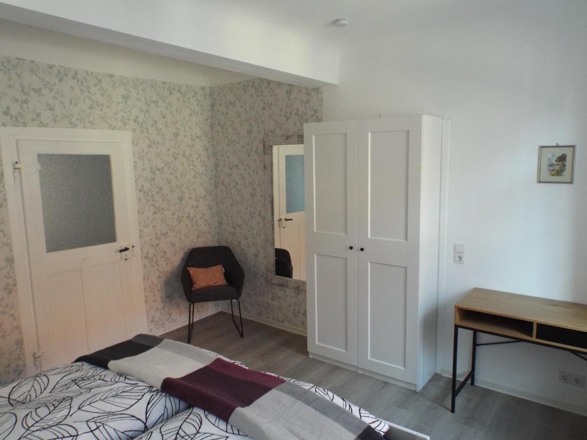 Ferienwohnung Mittendrin Нойштадт-ан-дер-Вайнштрасе Экстерьер фото